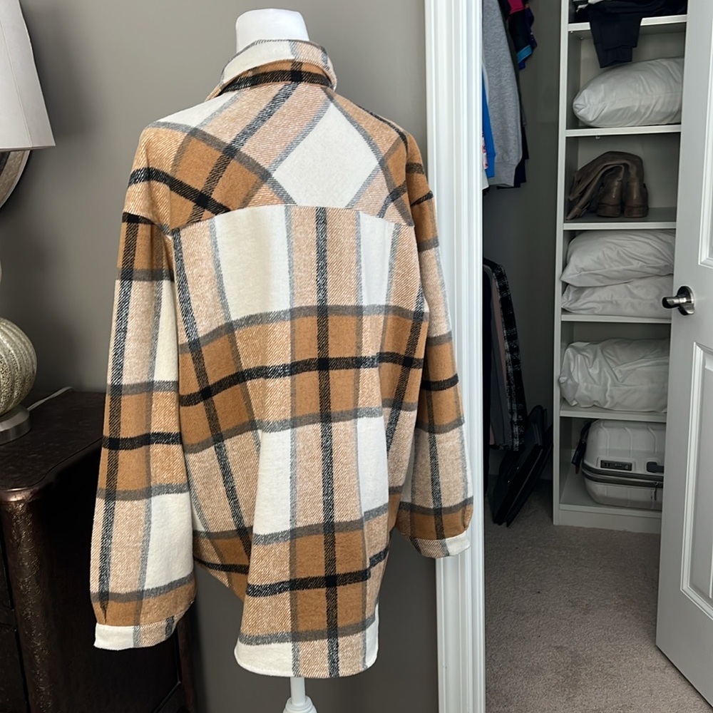 Plaid Shacket - Picture 7 of 8